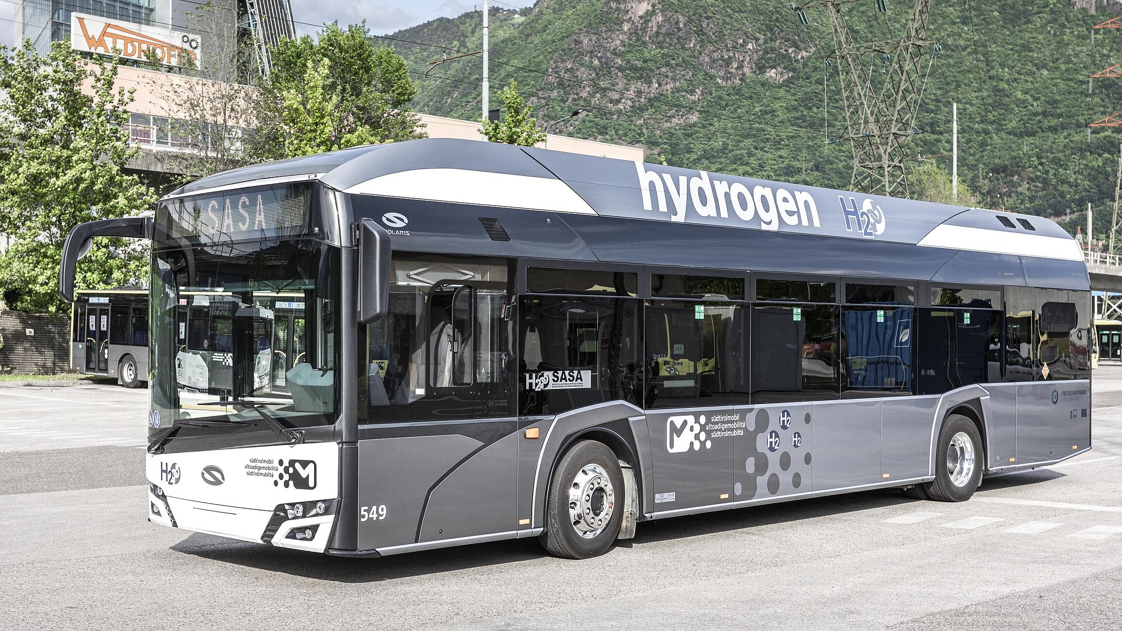 Nuovo autobus a idrogeno a Bolzano